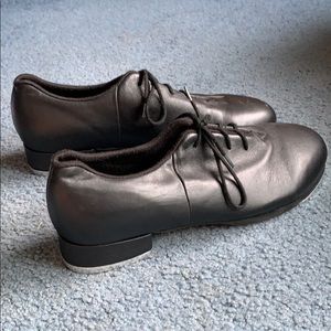 Tap shoes